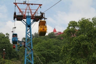 cable car and Mansa Devi Temple
