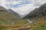 the road up to Rohtang Pass